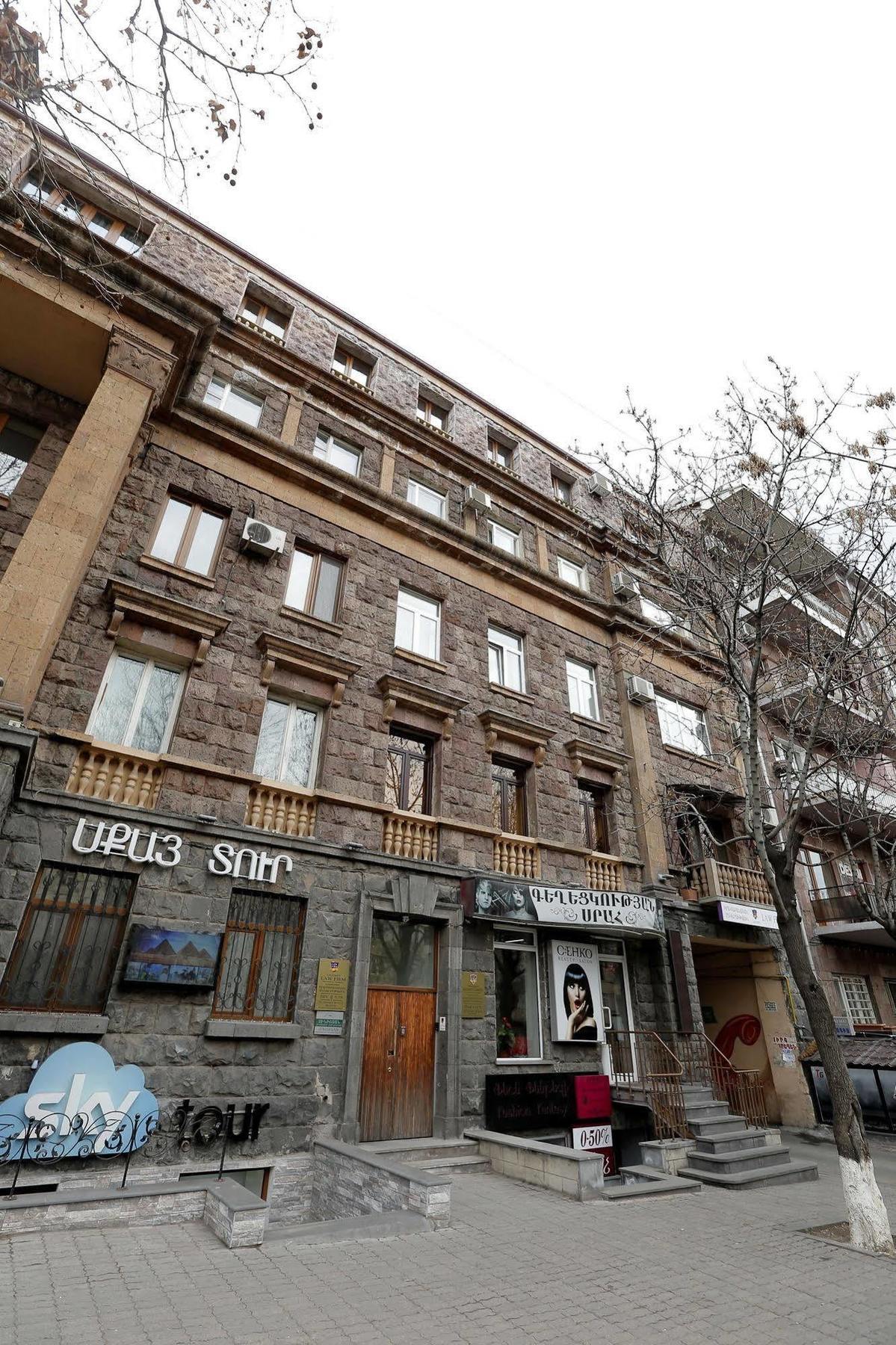 Grammy Apartments City Center Yerevan Exterior foto
